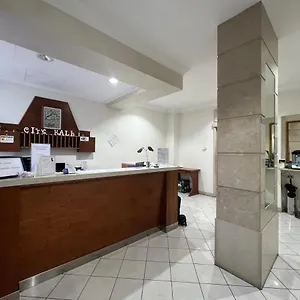 Hall 3*, Catania Olaszország