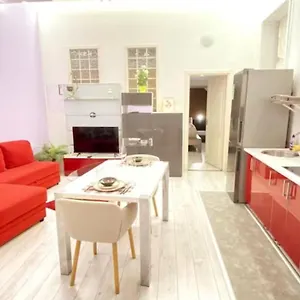 Yes, Yes! Lovely Good Amenities Center Appartamento